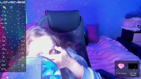 Kate online show from 09/20/25, 06:47