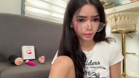 JIAN online show from 05/11/26, 03:34