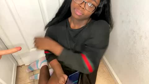 TransDomme Omi online show from 10/01/25, 03:12