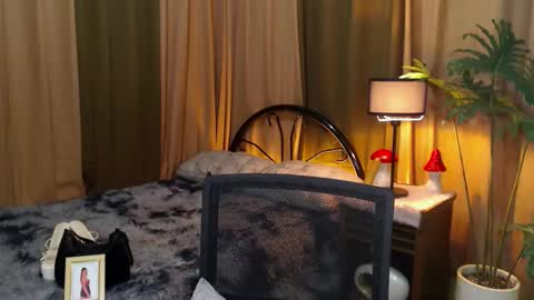 Snapshot of transgoddessrosy chatting on 09/19/25, 04:51 ROSY TAN BE MY KING DONT FORGET TO FOLLOW AND THUMBS UP ME online show from 09/19/25, 04:51