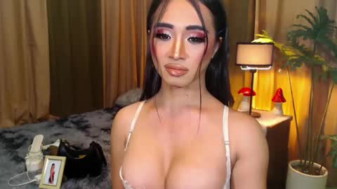 Snapshot of transgoddessrosy chatting on 09/20/25, 03:35 ROSY TAN BE MY KING DONT FORGET TO FOLLOW AND THUMBS UP ME online show from 09/20/25, 03:35