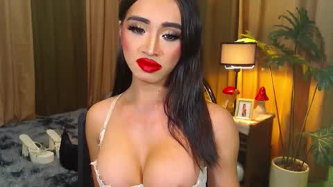 Snapshot of transgoddessrosy chatting on 09/23/25, 04:54 ROSY TAN BE MY KING DONT FORGET TO FOLLOW AND THUMBS UP ME online show from 09/23/25, 04:54
