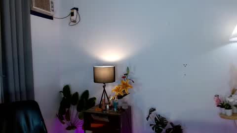 Selena the real cummer online show from 02/20/25, 10:37