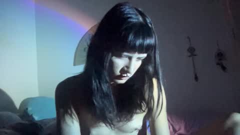 Snapshot of transinmourning chatting on 11/20/25, 05:40 DD online show from 11/20/25, 05:40