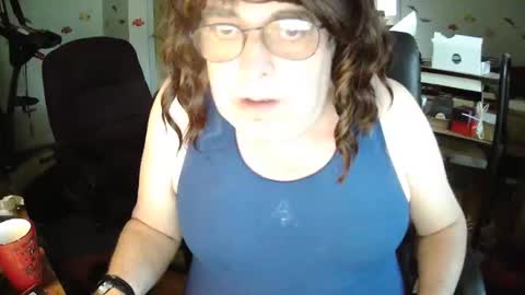 Snapshot of transmtfhello chatting on 05/10/26, 11:15 Peter online show from 05/10/26, 11:15
