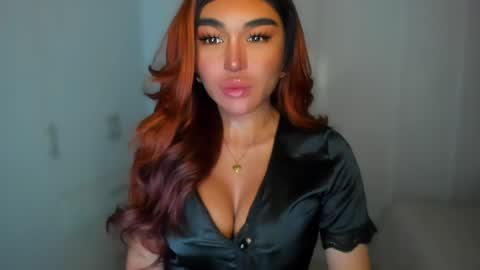 Snapshot of transnextdoor_ chatting on 01/07/25, 06:45 ALMIGHTY GODDESS VALENTINA online show from 01/07/25, 06:45