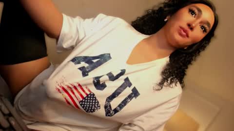 Snapshot of transnextdoor_ chatting on 09/18/25, 10:34 ALMIGHTY GODDESS VALENTINA online show from 09/18/25, 10:34