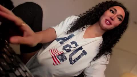 Snapshot of transnextdoor_ chatting on 09/29/25, 09:41 ALMIGHTY GODDESS VALENTINA online show from 09/29/25, 09:41