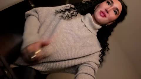 Snapshot of transnextdoor_ chatting on 10/09/25, 09:24 ALMIGHTY GODDESS VALENTINA online show from 10/09/25, 09:24