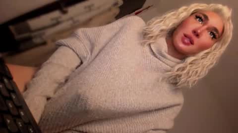 ALMIGHTY GODDESS VALENTINA online show from 11/13/25, 07:57