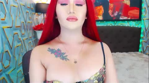 Snapshot of transplayfullolivia chatting on 12/16/24, 08:26 KYLIE BELLA  TS online show from 12/16/24, 08:26