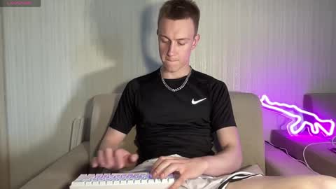 Travis online show from 06/01/26, 09:11