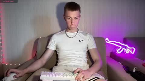 Travis online show from 06/18/26, 08:58