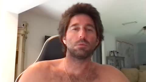 TravisKenn online show from 10/27/25, 04:11