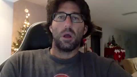 TravisKenn online show from 12/19/25, 12:45