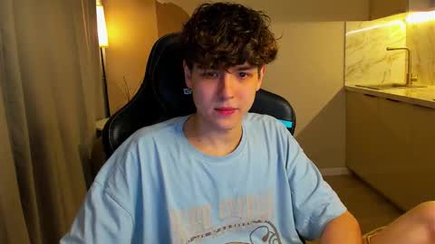 travisrivas online show from 10/15/25, 03:56