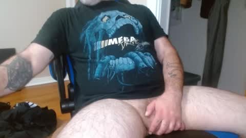 Snapshot of treasured_trash chatting on 06/05/26, 05:18 Dilly Dally online show from 06/05/26, 05:18