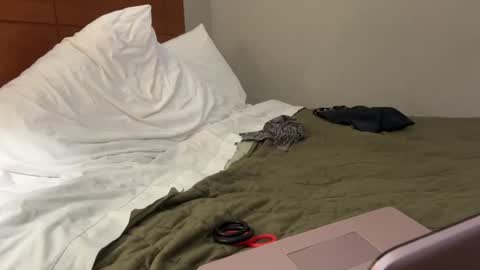 Snapshot of treeburner1 chatting on 09/14/25, 03:55 TreeBurner1 online show from 09/14/25, 03:55