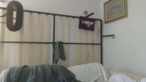 TreeHugger queer online show from 10/19/25, 01:23