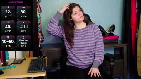 TreeJeanne online show from 12/22/25, 03:53