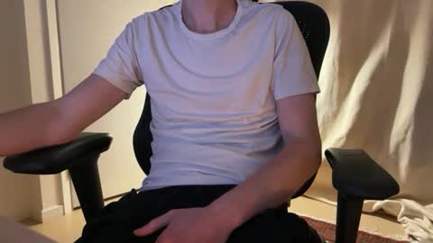 TreeOfLove online show from 11/08/25, 04:51