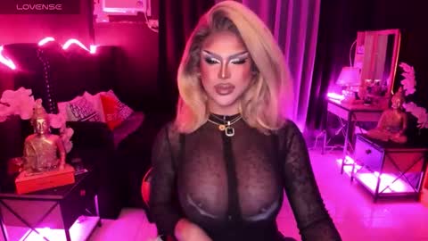 Jade online show from 10/30/25, 01:29