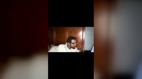 trench_and_hxney online show from 05/23/26, 03:23