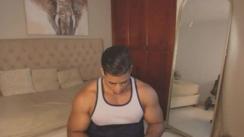 Snapshot of trevor_vinc chatting on 04/27/26, 01:42 trevor online show from 04/27/26, 01:42