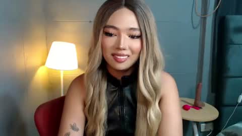 trexie_fucks15 online show from 11/11/25, 02:55