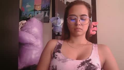 triana_bell online show from 05/01/26, 05:39