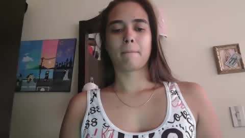 triana_bell online show from 06/03/26, 04:01