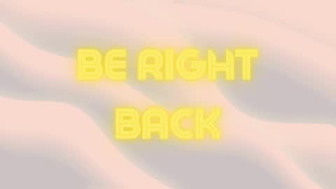 triana_crimson online show from 11/28/25, 10:01