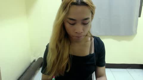 Snapshot of tricia_slut chatting on 02/19/25, 05:27 tricia_slut online show from 02/19/25, 05:27