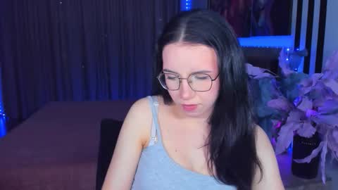 TriciaDaisy online show from 05/13/26, 02:36