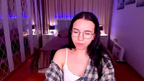 TriciaDaisy online show from 05/16/26, 03:36