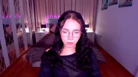 Snapshot of triciadaisy chatting on 06/21/26, 05:10 TriciaDaisy online show from 06/21/26, 05:10