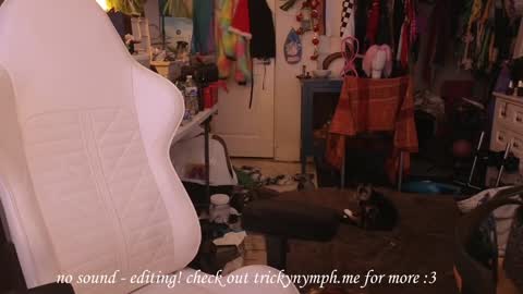 Snapshot of tricky_nymph chatting on 02/03/25, 07:40 Cassie online show from 02/03/25, 07:40