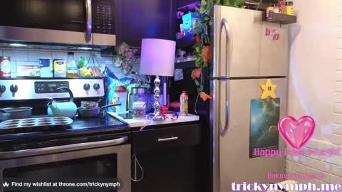 Snapshot of tricky_nymph chatting on 02/16/25, 06:10 Cassie online show from 02/16/25, 06:10