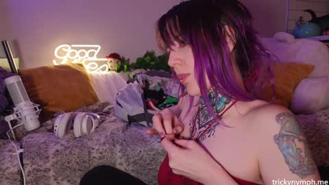 Snapshot of tricky_nymph chatting on 03/11/25, 02:21 Cassie online show from 03/11/25, 02:21