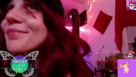 Snapshot of tricky_nymph chatting on 10/11/25, 05:50 Cassie online show from 10/11/25, 05:50