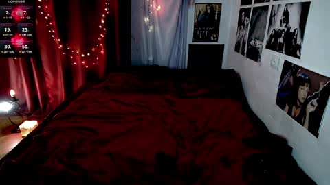 Snapshot of tricky_vicky666 chatting on 01/14/25, 02:19 Vicky online show from 01/14/25, 02:19