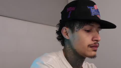 - trieone online show from 02/11/25, 06:19