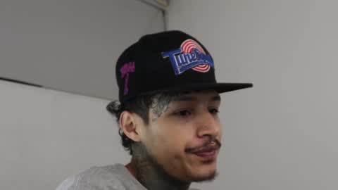 - trieone online show from 02/12/25, 04:44