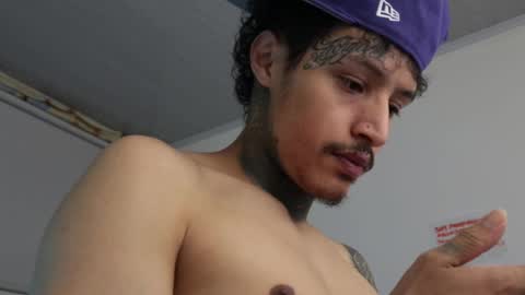 - trieone online show from 03/01/25, 04:15