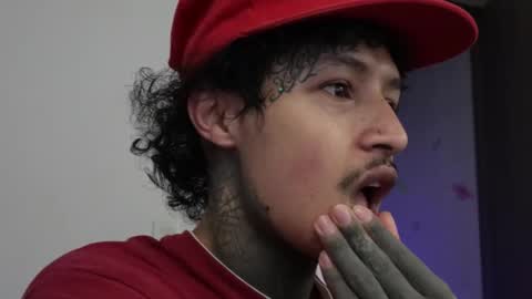 - trieone online show from 12/22/25, 12:02