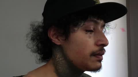 - trieone online show from 04/04/26, 02:03