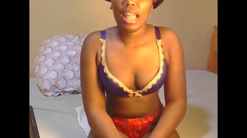 trina_z online show from 06/04/26, 09:54