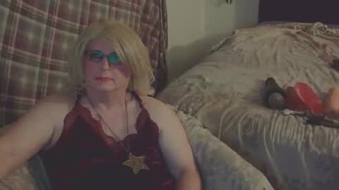 Trina Tushy Deluxe online show from 01/11/26, 12:15