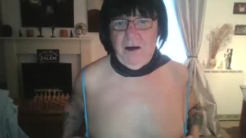 trinity1011 online show from 03/11/25, 06:43