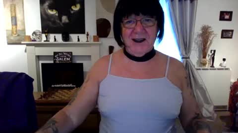 Snapshot of trinity1011 chatting on 07/07/26, 04:48 trinity1011 online show from 07/07/26, 04:48